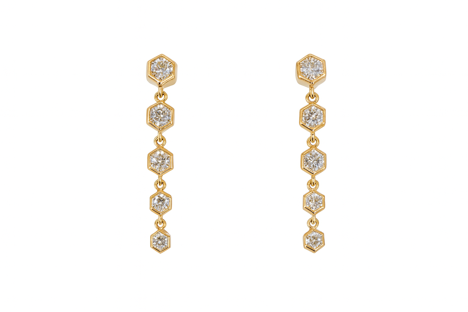 Beautiful 18 Kt Gold  Natural Diamond Earing